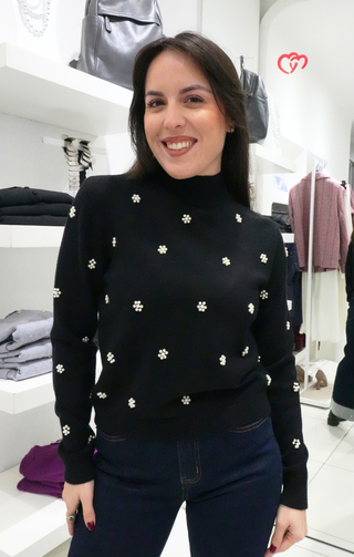 Maglioncino con perline decorative nero