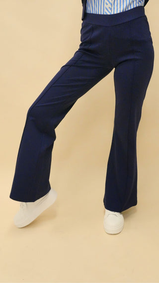 Pantalone con elastico a zampa blu