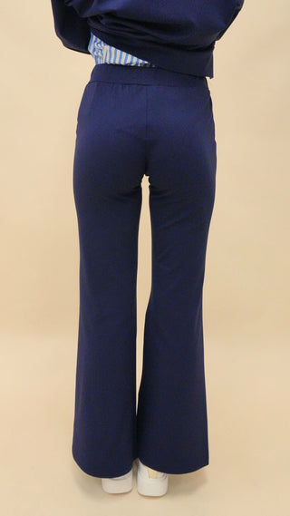 Pantalone con elastico a zampa blu