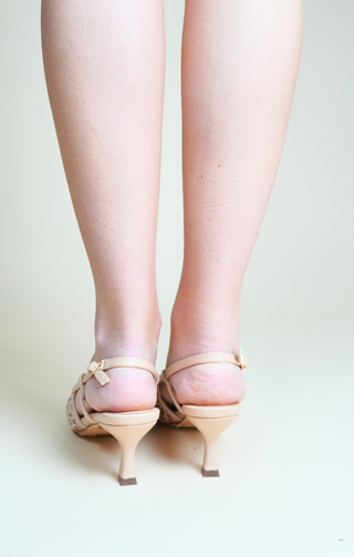 Décolleté slingback intrecciato beige