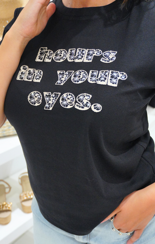 T-shirt con scritte nera