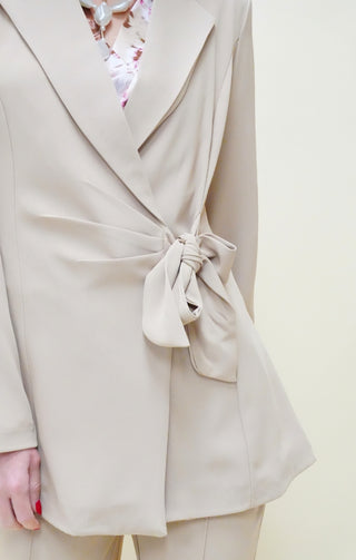 Blazer  con fiocco cammello