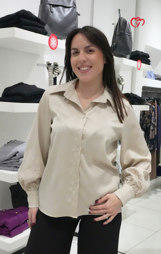 camicia raso con inserti in pizzo  panna