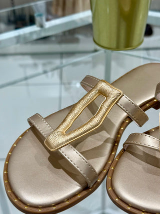 Ciabattina oro con accessorio