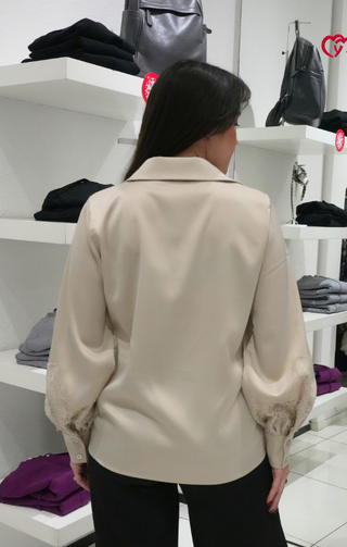 camicia raso con inserti in pizzo  panna