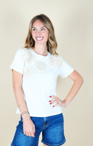 T-shirt con fiori frontali bianco