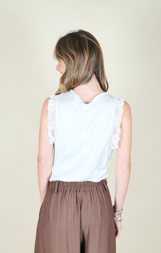 Top con pizzo panna