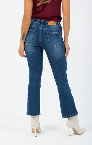 Jeans with button detail