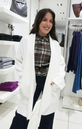 Cappottino in maglia sfrangiato panna