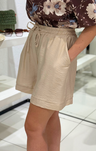 Shorts in viscosa beige