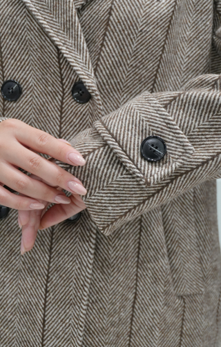 Cappotto donna doppiopetto fantasia chevron marrone