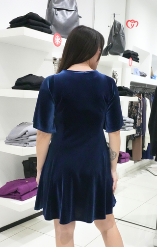 abito in velluto a mezza maniche blu