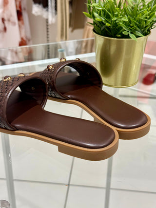 Ciabatta marrone in eco-pelle